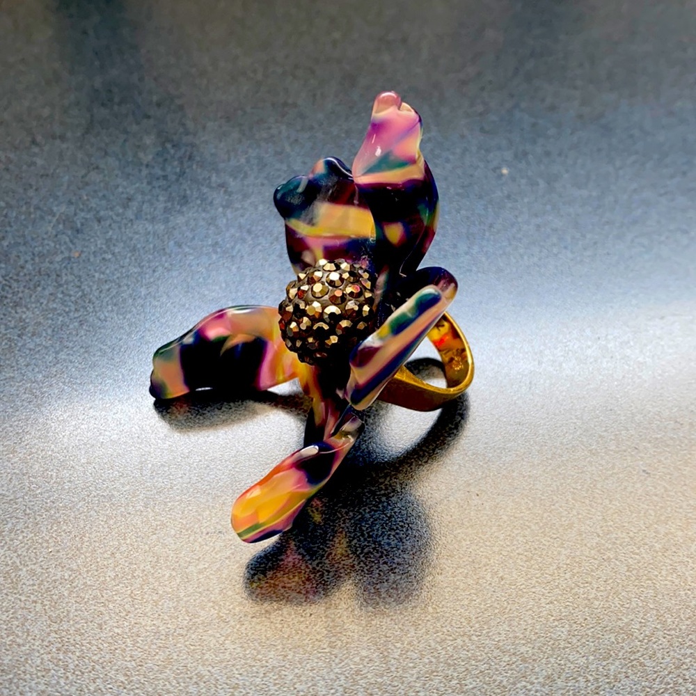 Lele Sadoughi crystal lily ring